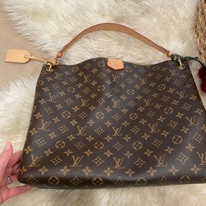 LOUIS VUITTON GRACEFUL MM USED FOR TWO MONTHS receipt tag dustbag included